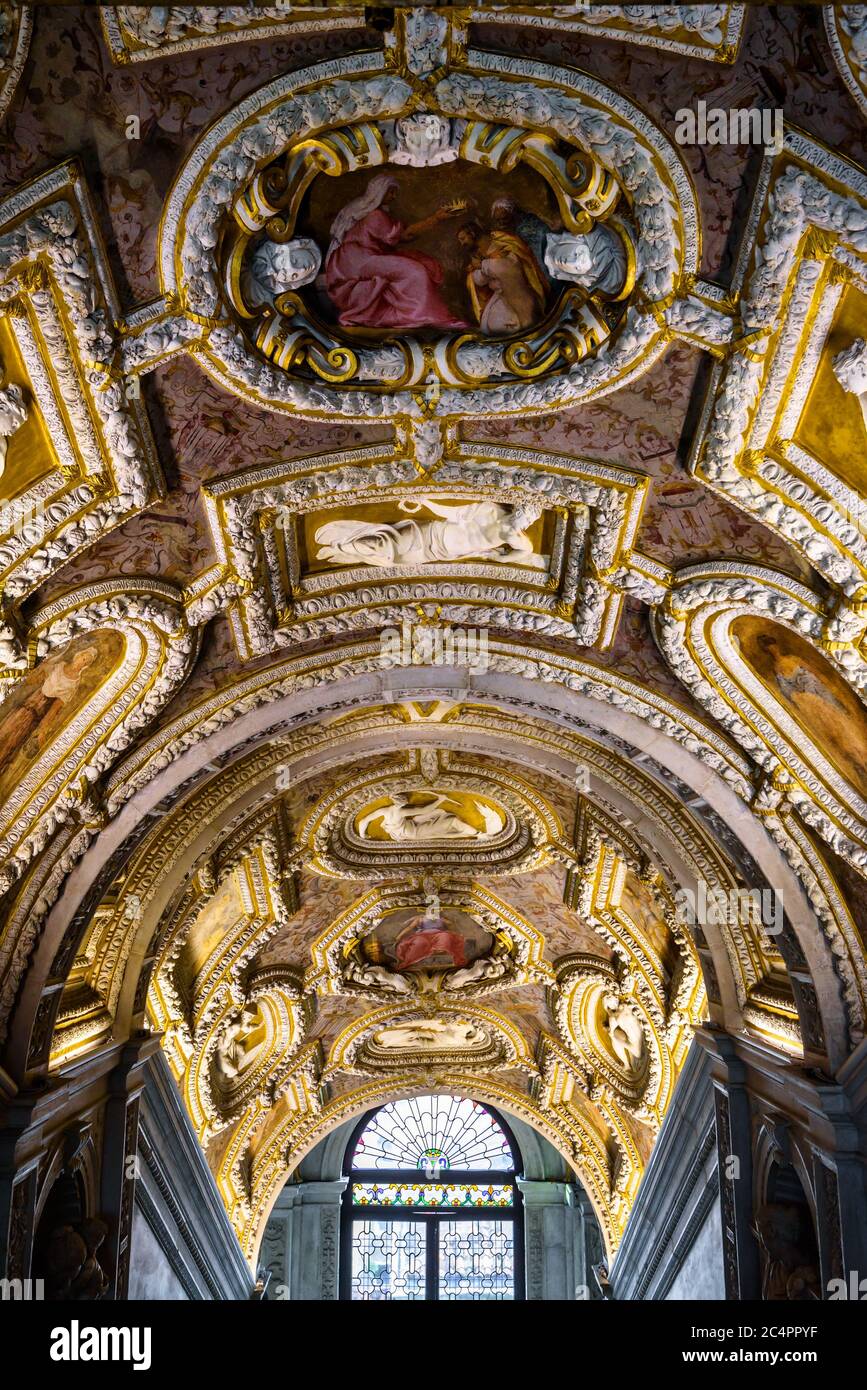 Venedig, Italien - 20. Mai 2017: Treppe der Renaissance im Dogenpalast`s in Venedig. Der mittelalterliche Palazzo Ducale ist ein berühmtes Wahrzeichen der Stadt Stockfoto